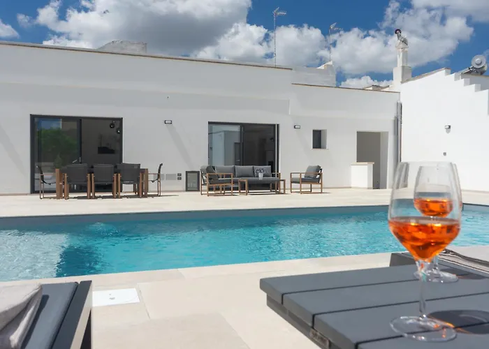 Nara Luxury - Private Pool - 14 Guest Apartment Tricase